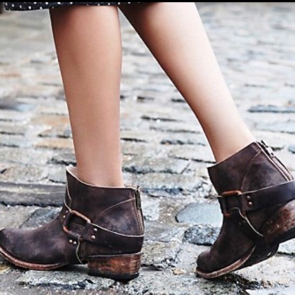 Vince Camuto Leather Boots 🥾 - Picture 5 of 5